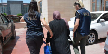 Cadı avının bilançosu belli oldu: Tutuklu yakınlarına yardım yaptığı gerekçesiyle 219 kişi tutuklandı