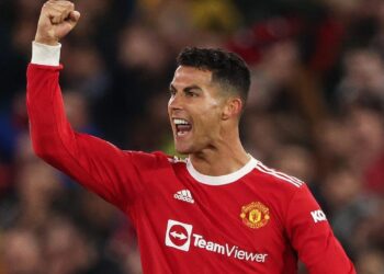 Ronaldo 500 milyon euroya transfer oldu
