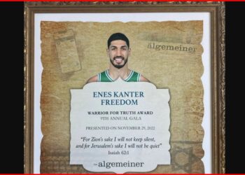 Türk Büyükelçiliği’nin engellemeye rağmen:                    “Gerçeğin Savaşçısı” ödülü Enes Kanter Freedom’a
