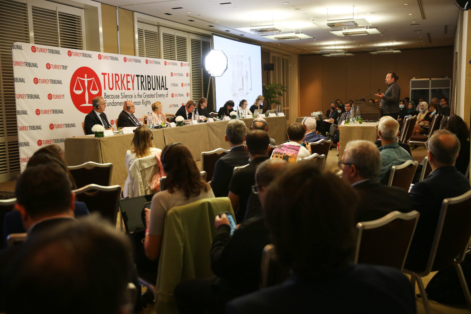 Türk Büyükelçiliği, Turkey Tribunal’i susturmaya çalıştığını itiraf etti