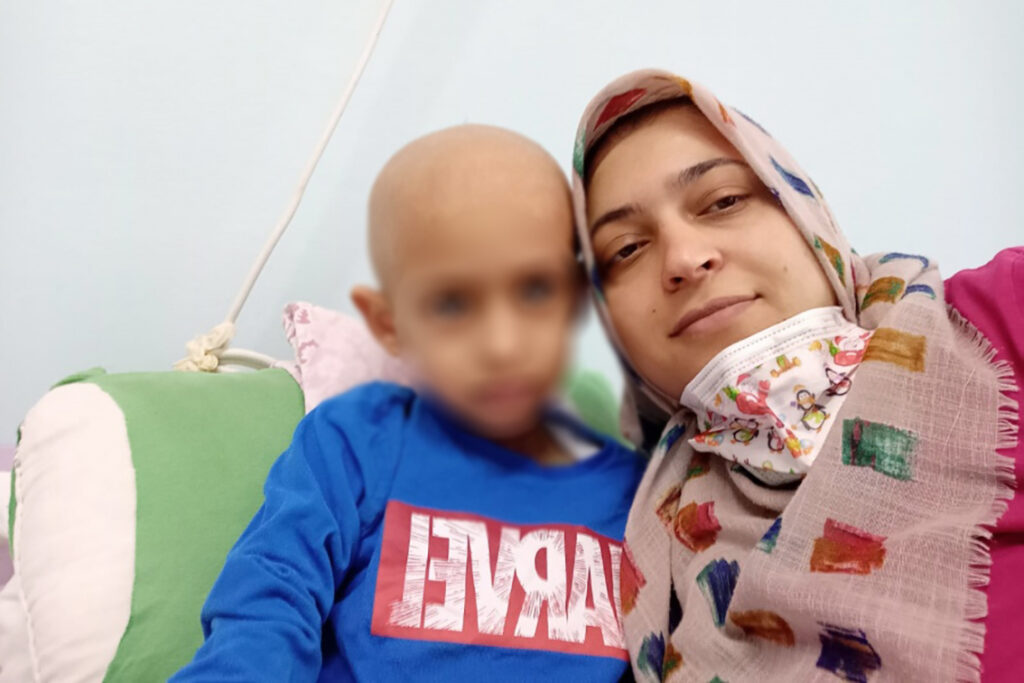 Tutuklu Gülten Sayın cezaevinden çıktı: Yusuf Kerim annesine kavuştu