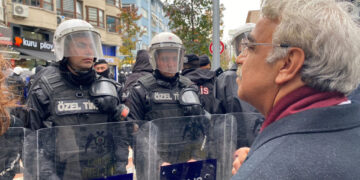 Basın açıklaması engellendi: Mithat Sancar’a polis ablukası, Kılıçdaroğlu’ndan tepki