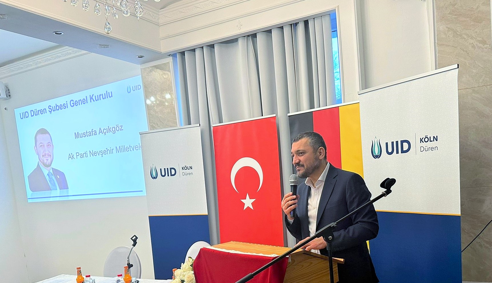AKP’li Vekil Mustafa Açıkgöz’den Avrupa’nın göbeğinde muhaliflere soykırım çağırısı: Yok edeceğiz