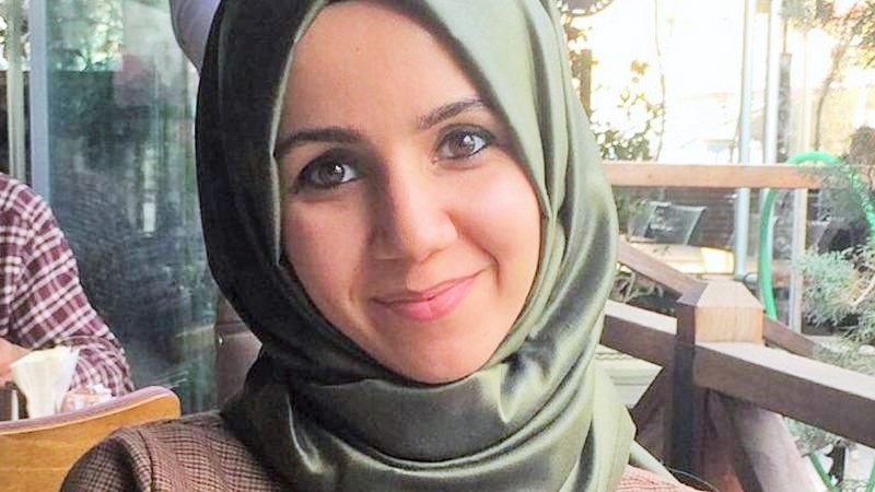 Arzu Yıldız muhabir Ayşenur Parıldak’ı anlattı: O gün akşama kadar o fotoğrafa bakıp ağladım