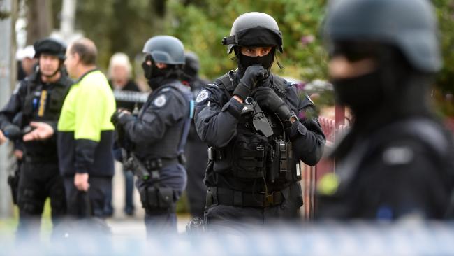 Melbourne’de muhtemel terör saldırısına karşı halka uyarı