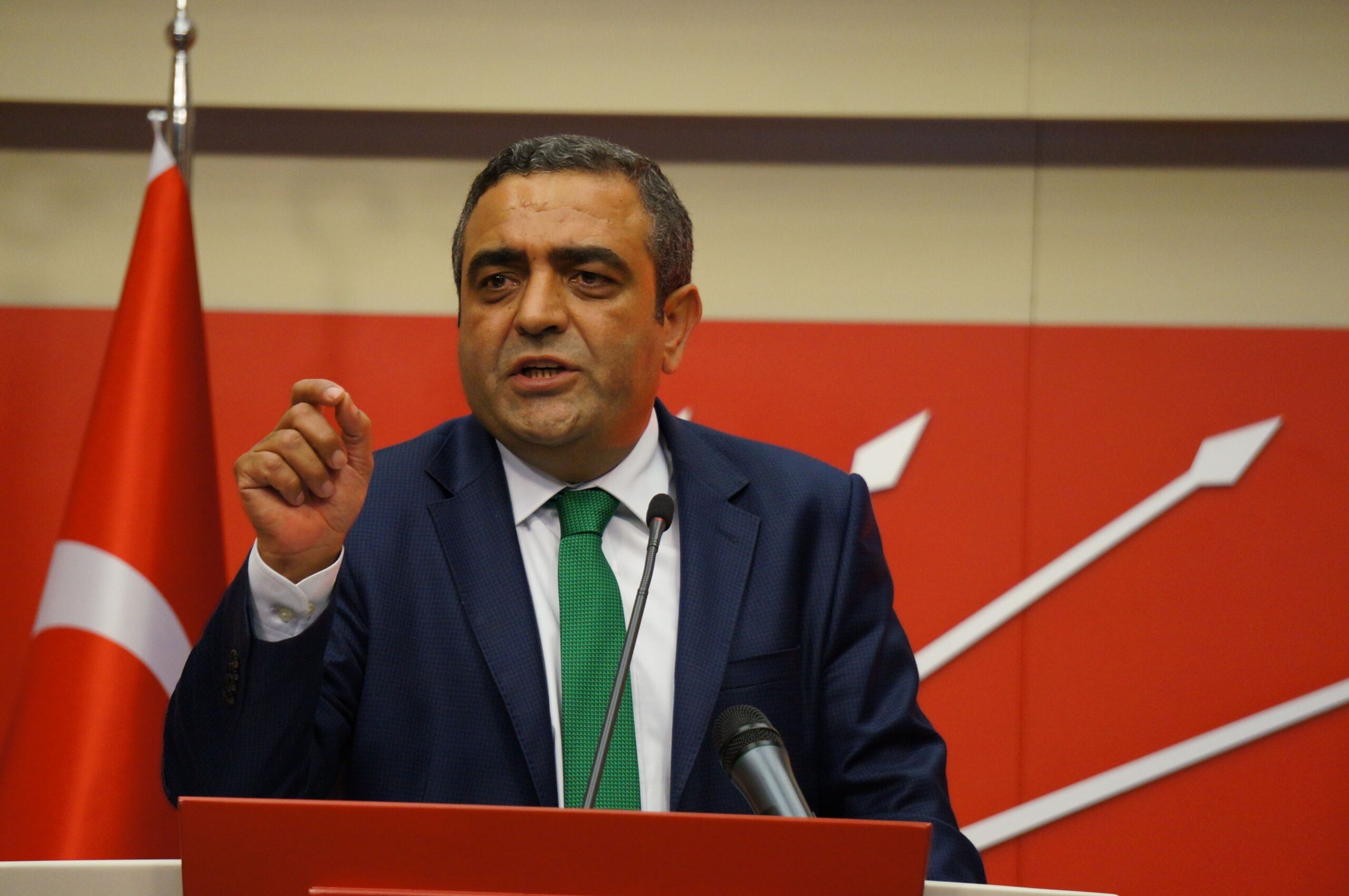 Sezgin Tanrıkulu: Meclis’te AKP mahkemesi kuruluyor