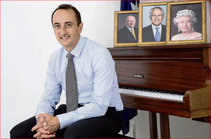 Turnbull’un yerine eski büyükelçi Milletvekili adayı oldu