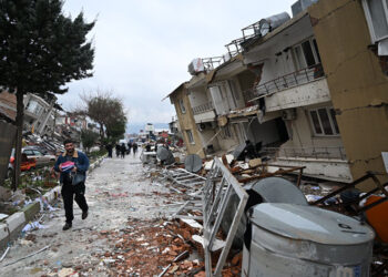 Felaketin boyutları artıyor: Depremlerde en az 1 milyon 50 bin kişi evsiz kaldı
