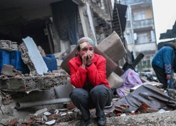 Binalar yıkıldı, kirli ilişkiler ifşa oldu: MHP’li Sermet Atay ile AKP’li Şamil Tayyar kavgası sosyal medyaya taşındı