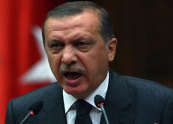 İktidar koltuğunu bırakamam, çünkü…