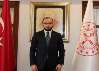 CHP’li vekil açıkladı: Bakan Yardımcısı Elitaş’ın aylık maaşı 176 bin lira