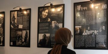 Türkiye’deki hak ihlalleri Belçika’da: Zulme uğuryan kadınların hikayeleri fotoğraf sergisinde