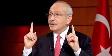 Kılıçdaroğlu’ndan Erdoğan’a: Sen 6. Filo’nun önünde secde ederken, ülkenin bağımsızlığını savunuyordum