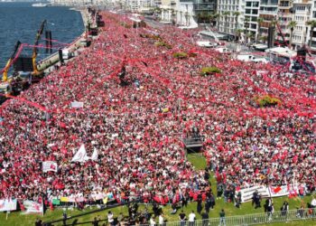 Millet İttifakı İzmir’de: Yüzbinler Gündoğdu Meydanı’na akın etti
