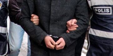 Diyarbakır merkezli gözaltılara sosyal medyada tepki yağıyor: Seçim öncesi kaybetme korkusu