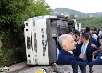 Trabzon’da beş kişinin öldüğü kaza: İmza toplanmasına rağmen AKP’li Belediye aracı değiştirilmemiş