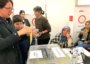 Cumhurbaşkanlık 2.tur oy verme işlemine büyük ilgi: Sydney ve Melbourne’de uzun kuyruklar oluştu