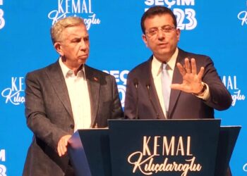 Yavaş ile açıklama yapan İmamoğlu:Anadolu Ajansı bitkisel hayatta, Kılıçdaroğlu önde