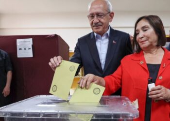 Oyunu kullanan Kılıçdaroğlu: Baskıdan kurtulmak için vatandaşları sandığa davet ediyorum