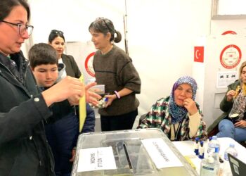 Yurtdışında sandığa katılım 1,5 milyonu aştı: Avustralya‘da 24 Mayıs Çarşamba, oy kullanmak için son gün