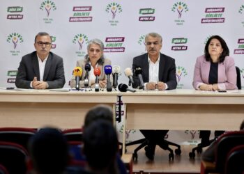 Yeşil Sol Parti: Yüzlerce sandıkta oylarımız YSK eliyle başka partilere yazılmış