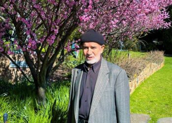 Cadı avının mağduru evlatlarına hasret gitti:Hizmet Hareketi Gönüllüsü Fırat, Sydney’de hakka yürüdü
