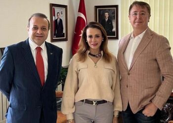 Kılıçdaroğlu’nun danışmanı ‘makara’cı AKP’li Bağış’ın yanında çıktı