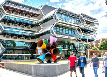 Monash Üniversitesi’nden önemli araştırma: Beynin şekli, düşünce ve davranışları etkiliyor!