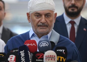 AKP’li Binali Yıldırım kalp krizi geçirdi