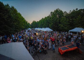 Sıcak havalara rağmen Romanyalılar, Anadolu Kültür ve Yemek Festivaline akın etti
