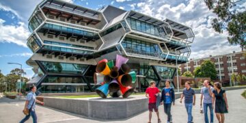 Monash Üniversitesi’nden araştırma:Örgü örmek ve resim yapmak Demans riskini azaltıyor