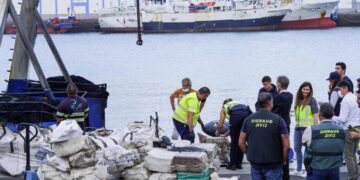 Gemiye el konuldu, mürettebat gözaltında: 5,3 ton kokain taşıyan gemideki 8’i Türk, 5’i Azeri