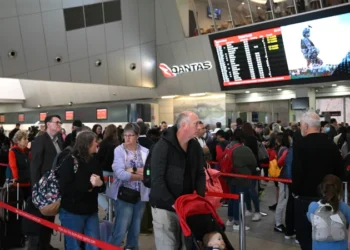 Güvenlik İhlali nedeniyle, Melbourne Havalimanı terminali uçuşu kapatıldı