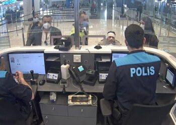 Almanya Gazeteciler Birliği’nden gazetecilere uyarı: Türkiye’ye gitmeyin