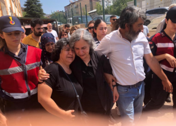 Gültan Kışanak’a ablasının cenazesine gidiş ve dönüşünde işkence