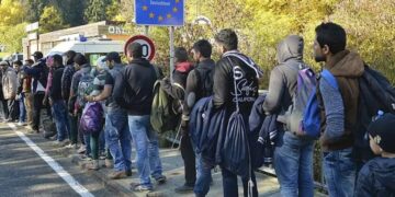Ülkeyi terk edenlerin yaş ortalaması 20-35 arası: Türkiye, ilticada sıralamasında, 7 ülkenin toplamını geçti