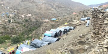 150 çadır 600 yatak ve gıda malzemesi: ARO, Avustralya yardımını, Fas’ın sarp dağlarındaki depremze köylülere ulaştırdı