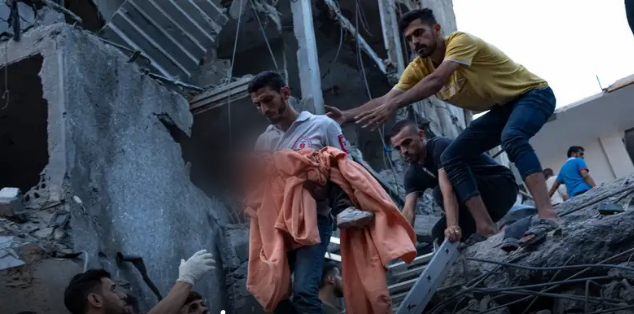 Save the Children, Gazze Şeridi'ndeki çocukların çatışmaların tam ortasında mahsur kaldığına dikkat çekerek, ateşkes çağrısında bulundu.