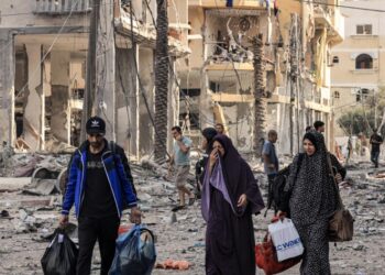İsrail’in sivil katilamı sürüyor:  Filistin konvoyunu bombalaması sonucu, 70 ölü, 200’den fazla yaralı