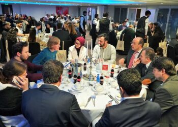 Yadım kuruluşu Time to Help UK, 10’uncu yılını bir gala ile karşıladı: Yılın gönüllüsü beş yaşında