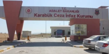 Karabük T Tipi Cezaevi’nde ayrı bir zulüm: Gözlem Kurulu 2,5 yıldır hiçbir siyasi mahpusu tahliye etmedi