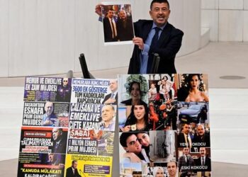 CHP’li Veli Ağbaba, Meclis’te AKP’lilere: Tosuncuk, Toreks, Dilan-Engin, Eylül sizin siyasi akrabalarınız