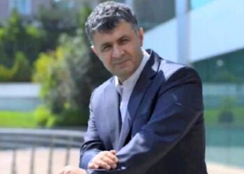 Mehmet Kamış: Pişmanlık ne demek? Yazarlık yaptığım için özür mü dileyeyim?