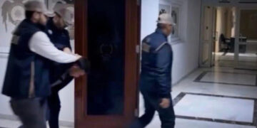 32 ildeki ev baskınlarında 113 kişi gözaltına alındı:AKP rejiminin nefret opersyonu sürüyor