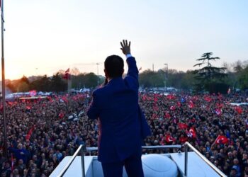 İmamoğlu, Saraçhane’den Erdoğan’a: Bir kişinin vesayet dönemi bugün itibariyle bitmiştir