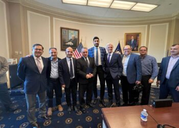 ABD Kongresi’nde tarihi gün: Gazeteci Abdülhamit Bilici ve aktivist Enes Kanter, Türkiye’deki hak ihlallerini belgeleriyle  anlattı