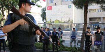 Kayyım yönetimi Diyarbakır’a 2,5 milyar lira borç bıraktı: 1 haftada 411 milyon TL ödeme yapılmış