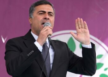 Van Büyükşehir Belediye Başkanı Zeydan: Kayyım 1.5 yılda borcu 8.5 milyara çıkarmış