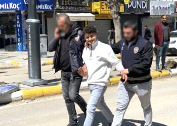 Van YSK protestosunun ‘gülen yüzü’ Muhammet Orhan tutuklandı