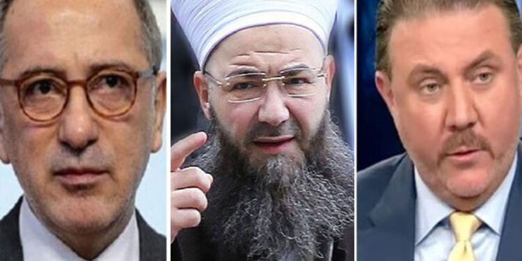 Fatih Altaylı, Cübbeli Ahmet’in yıllar önce internete sızdırılan kasetlerini Erdoğan’ın danışmanı Yiğit Bulut'un dağıtıldığını açıkladı.